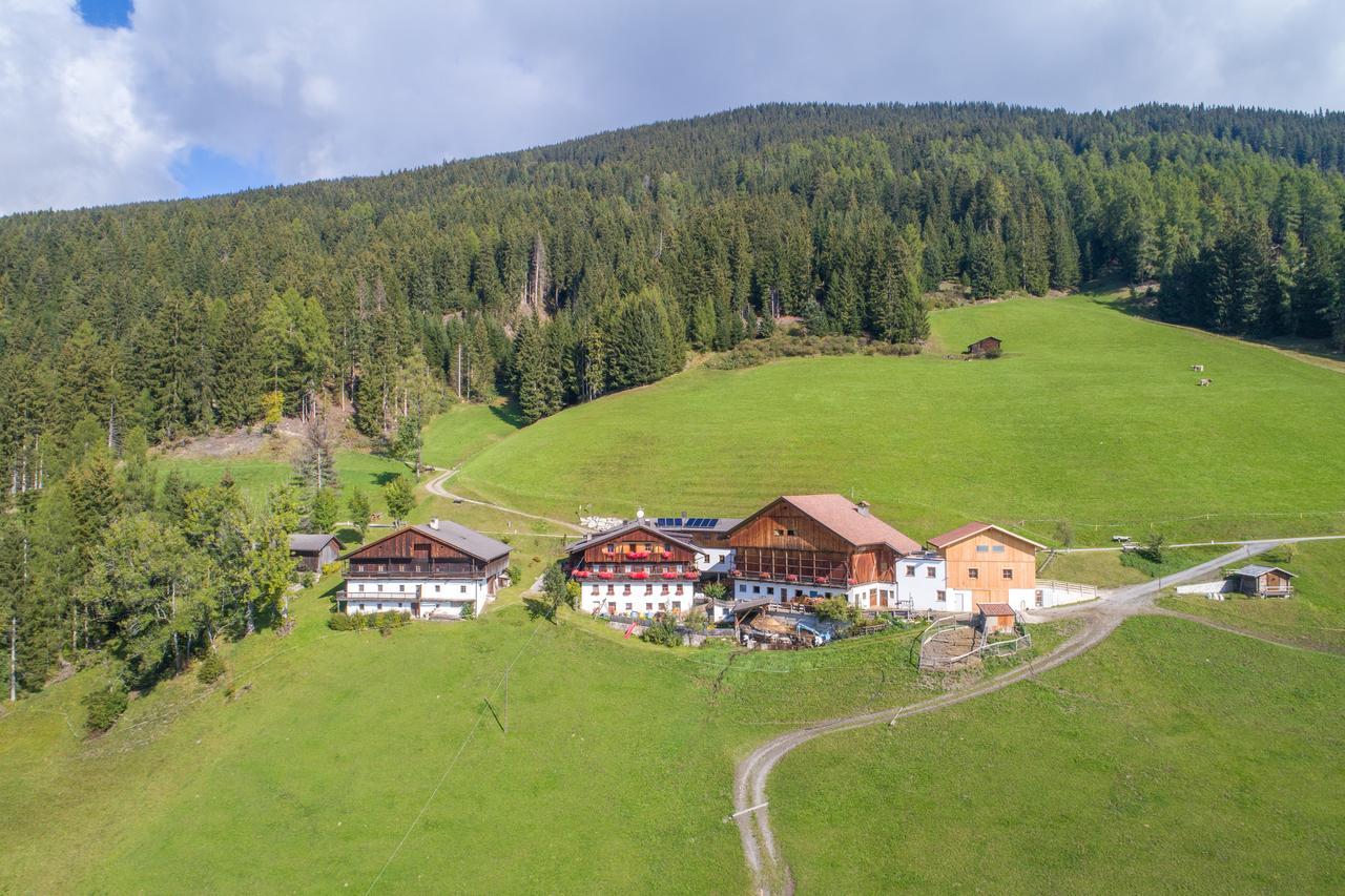 Kerschbaumhof Apartment San Candido Bagian luar foto