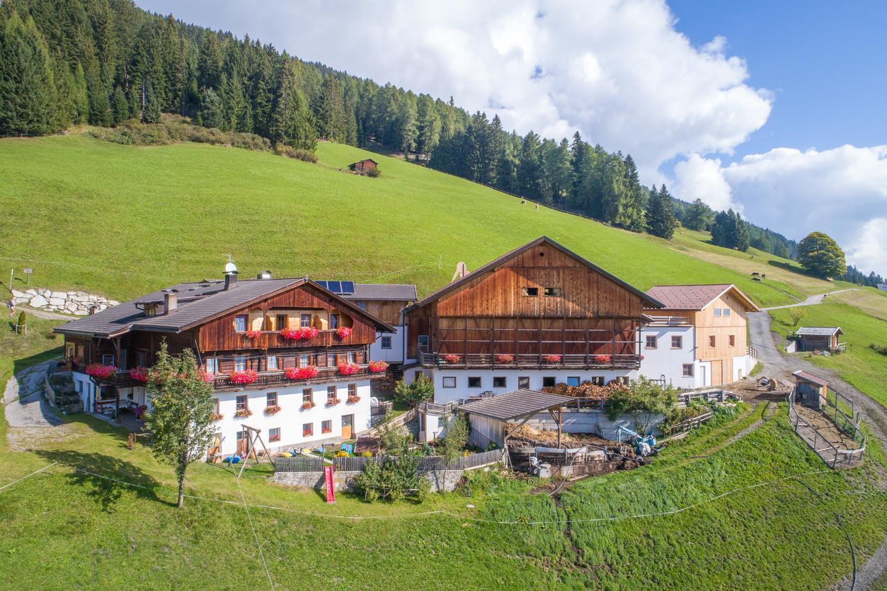 Kerschbaumhof Apartment San Candido Bagian luar foto